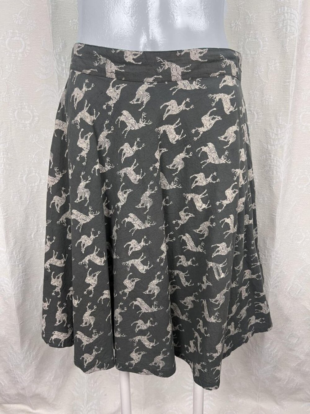 Mata Traders Near and Deer gray cotton A-line swing skirt stag print lightweight